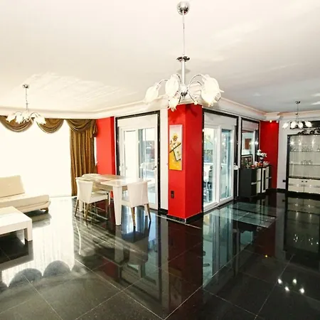Luxus Pool Kestel Alanya