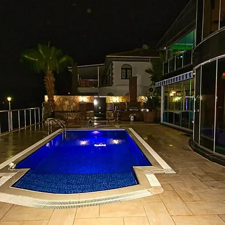 Luxus Pool Kestel Willa